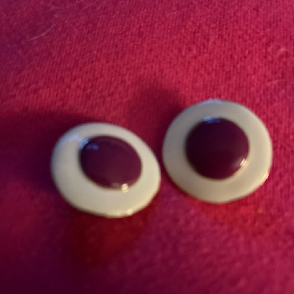 Vintage Round Two-Tone Clip Earrings - Cream & Plum